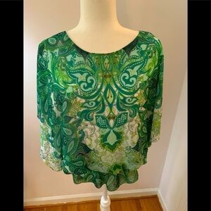 Live and Let live green paisley top, size M